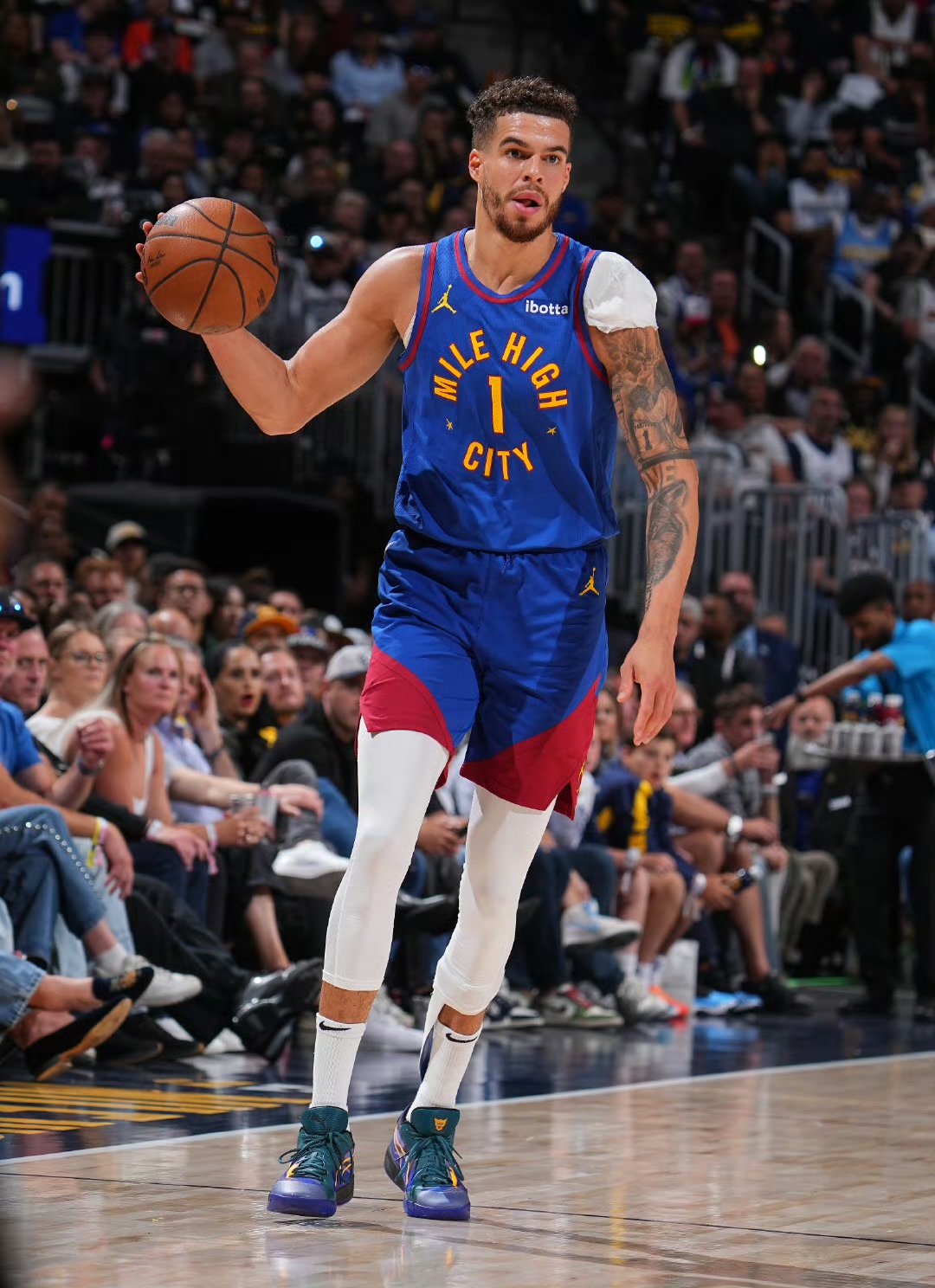 三亿官方入口 -加时末段体能课后,丹佛掘金临场应变备战社区盾,底气十足,高层口径保持一致的简单介绍