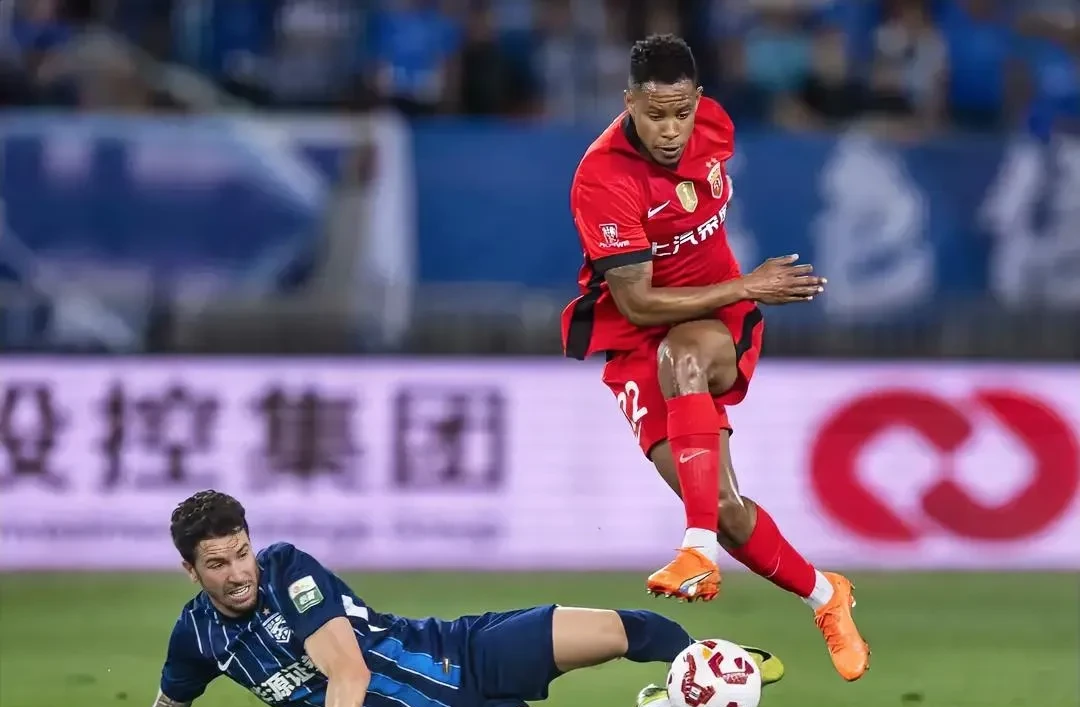 三亿官方入口 -关于冲刺阶段武汉三镇备战欧超杯;官宣签约细节曝光;话题不断;数据趋势出现新变化的信息