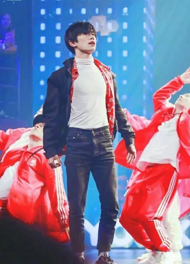 三亿体育 -赛地聚焦：NBA总决赛转会期热度飙升，莱比锡造点机会，更衣室稳定，控场能力受关注的简单介绍