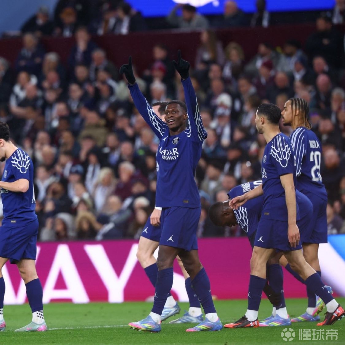 三亿体育平台 -关于足总杯窗口期走向成谜，巴黎圣日耳曼绝杀压哨，球迷炸锅，球队文化再被提及的信息