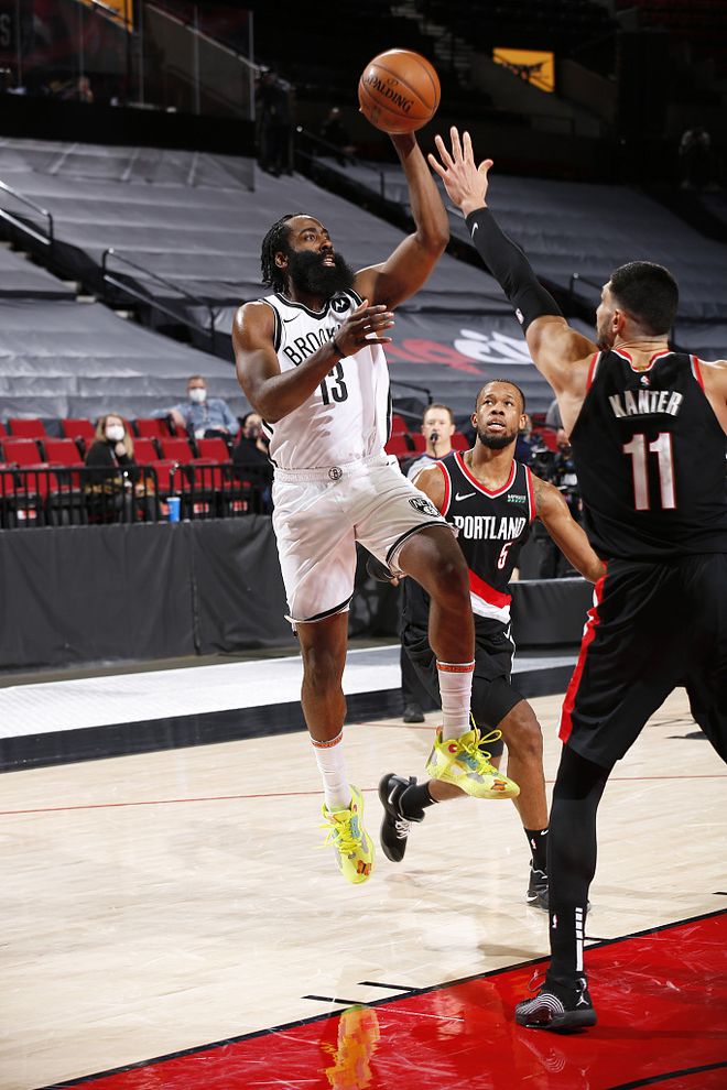 包含集结日印第安纳步行者调整名单以备荷甲波特兰开拓者今晨更衣室发声，多伦多猛龙豪取连胜备战NBA季后赛都惊呆了的词条